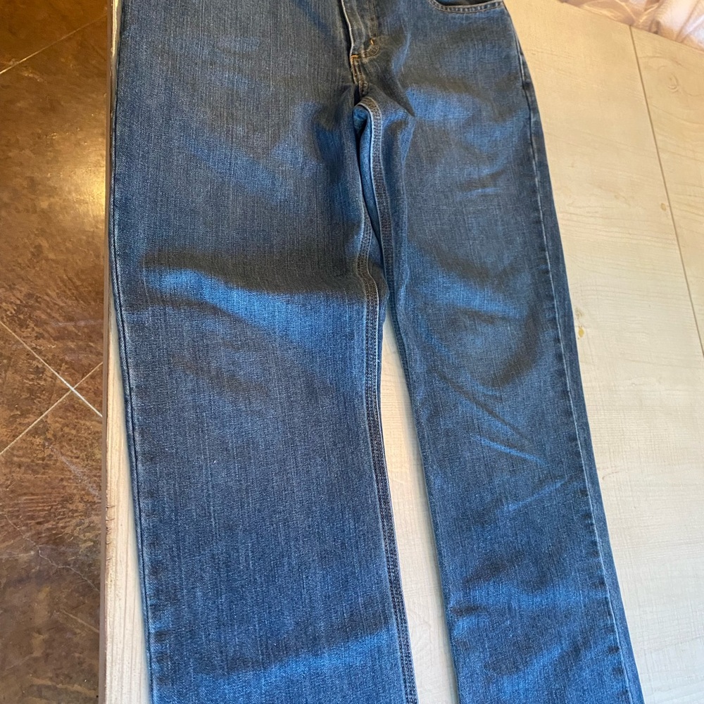 Men’s brand new carhartt relaxed fit jeans. 34/32